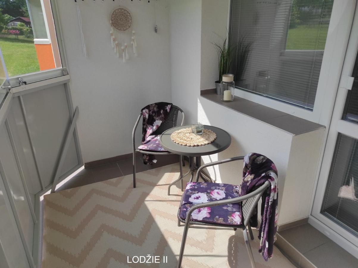 Dobre Misto Apartment โลชนา นาดเด เดสเนา ภายนอก รูปภาพ