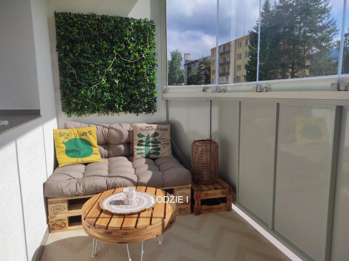 Dobre Misto Apartment โลชนา นาดเด เดสเนา ภายนอก รูปภาพ