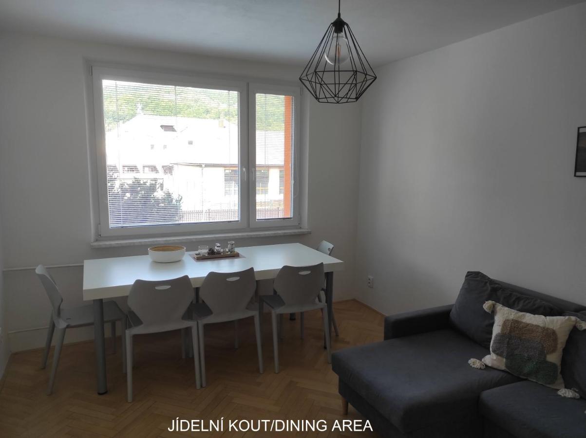 Dobre Misto Apartment โลชนา นาดเด เดสเนา ภายนอก รูปภาพ